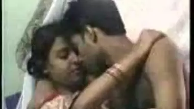 Newly Wed Bhabhi Cum On Her