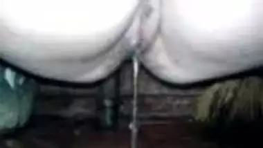 pissing