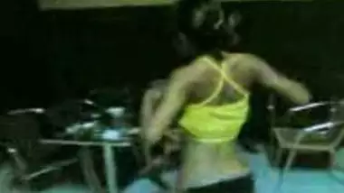 Dance girl stripping full nude in bogeli dance bar – FSIBlog