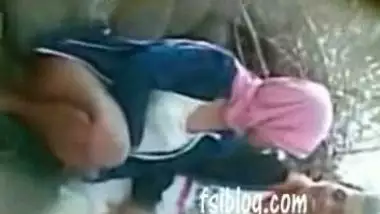 Outdoor fucking of an Indian adult porn