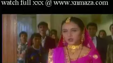 rani hot kissing exposed