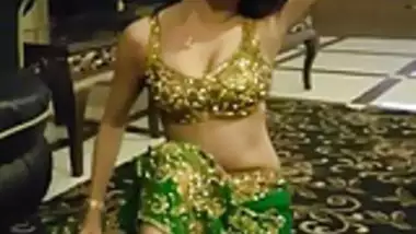 Cute Indian Girl Hot Dance