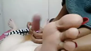 Hot indian Footjob 1