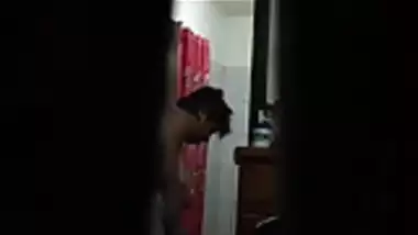 Desi aunty recorded hiddenly after bath