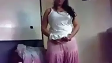 amber sex with her bf in hotel room Lahore