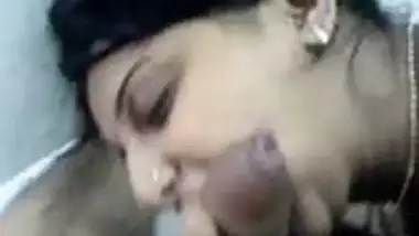 Married wife sucking