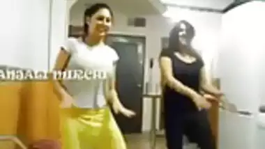 Indian Girls Sexy Dance