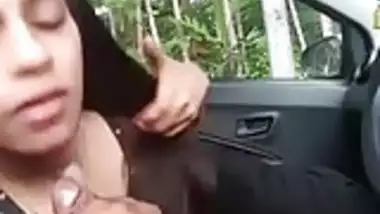 Indian Girl expert blow job bj in car .mp4