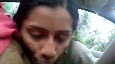 Tamil sexy maid riding a dick in the car