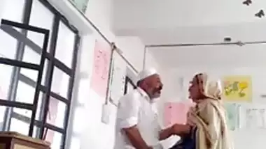 Desi principal fuck teacher in class room MMS paki old fat