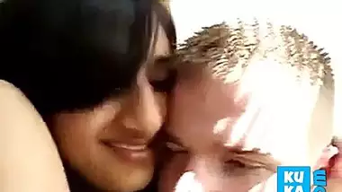 Indian Woman kissing her white boyfriend Desi NRI