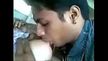 Hot Indian girl having an outdoor sex