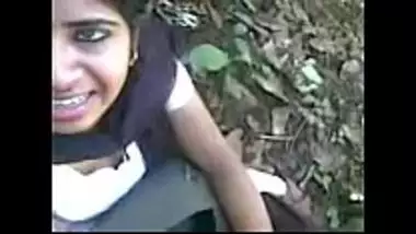 Tamil hot school girl sucking a dick in the forest