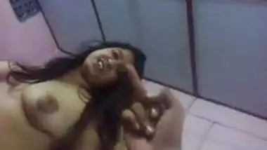 Desi Kolkata call centre babe rafeya fucking with colleague