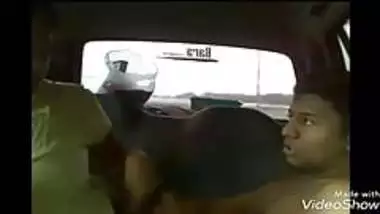 desi girls in car sex