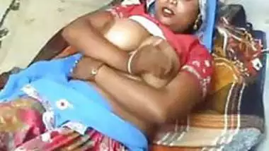 Village Aunty Big Boobs Capture by Her BF!!