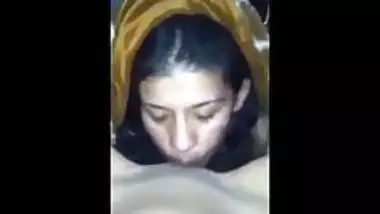  lesbo girl sucking her roomate