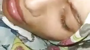 Hijabi indian girl moaning