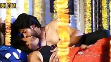 Desi Suhagraat wife give blow job on first night