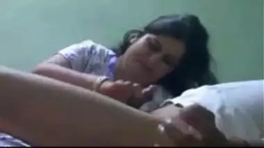 Mumbai Bhabhi Erotic Cheating Sex MMS Leaked