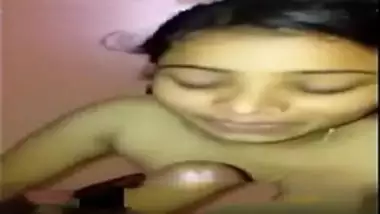 1st year desi college girl blowjob video