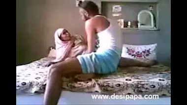 indian sex punjabi sikh men fucking his servant in absence of his wife mms