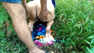 Desi Outdoor Risky Public Fuck Milf Girlfriend