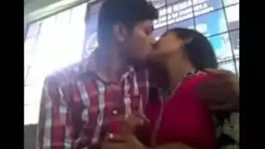 Desi gf bf smooch kissing