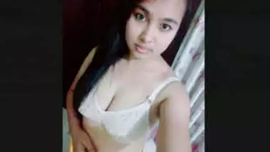 Narayanganj Milf Keya Moni Sex Video Call with Nasty Bangla talk Wearing Green sharee and Saying to her bf