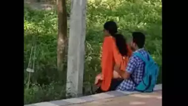 Desi lover out door fuck hard