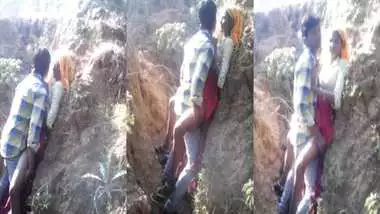 Adivasi girl outdoor sex MMS caught by a voyeur