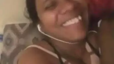 Lankan. milf Showing On Videocall