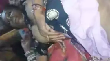 Desi Village Bhabhi Fucked At Night