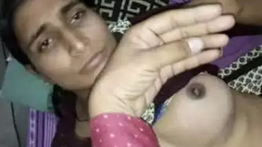 Bhabi Boob Preesing and Fingerring