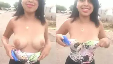 cute Gf flashes er hot boobs on public road..