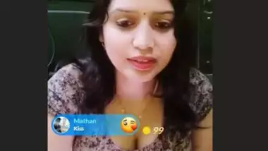 Reema Bhabi Deep Cleavage Tango Live