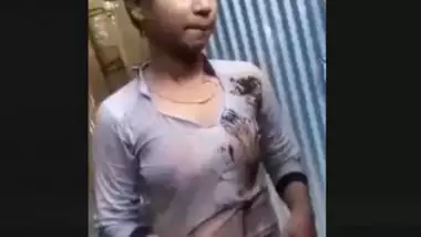 Desi cute village girl bath