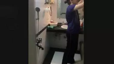 Tall & Pretty desi girl caught unawarely in the Bathroom