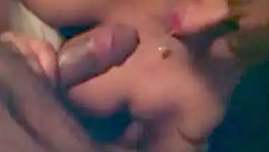 superhot horny nri babe sucking BF