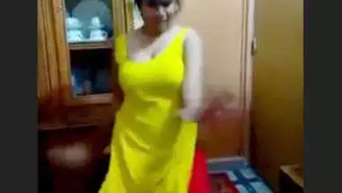 Desi cute girl sexy dance