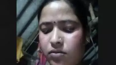 Beautiful bhabi busted pussy