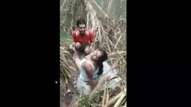 Outdoor sex video of Indian girl sex with her boyfriend