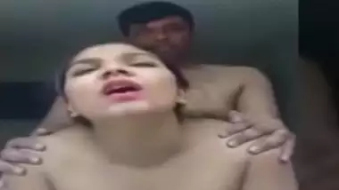 Marathi bhabhi ne pati ke boss se apni chut chudwai