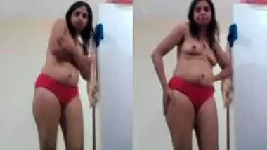 desi wife teasing hubby in cam