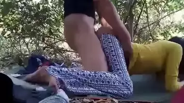 Goa ki nangi hot model ko director ne chod kar film di