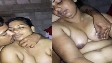 mallu aunty hot fuck and boob press 2