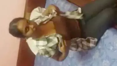 Tamil Girl Removing Top Sucking Dick wid Audio