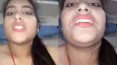 Mumbai bubbly aunty madheena self enjoying horny sexy facial expressions leaked clip