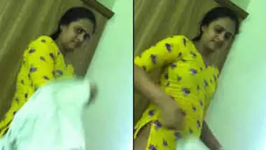 Desi hostel girl recorded by her roommate and leaked vidoe with her BF 1