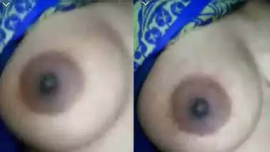 Telugu bhabhi Showing her Boobs and pussy